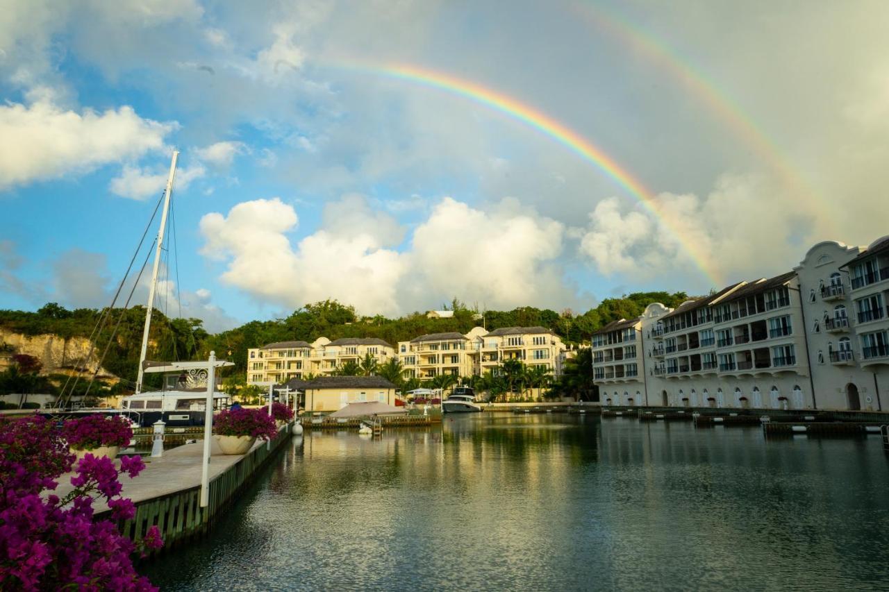 Port Ferdinand Marina & Luxury Residences Saint Peter Buitenkant foto